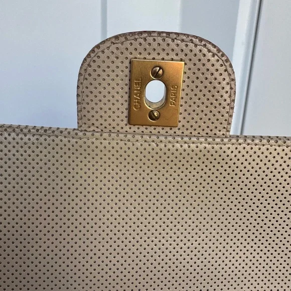CHANEL Vintage Perforated Leather Top Handle Bag – Beige & Bordeaux - Picture 9 of 16